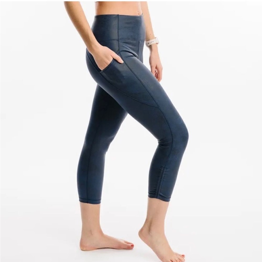 ZYIA Active Distressed Blue Ankle Cinch Leggings, Sz 4